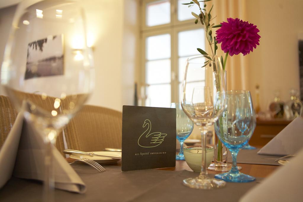 Landhotel Zum Schwanen Mit Restaurant Mona Liza Osthofen Екстер'єр фото