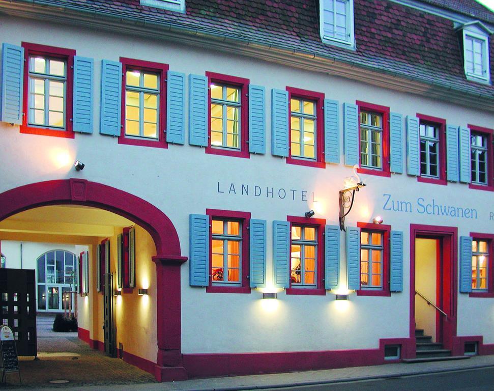 Landhotel Zum Schwanen Mit Restaurant Mona Liza Osthofen Екстер'єр фото